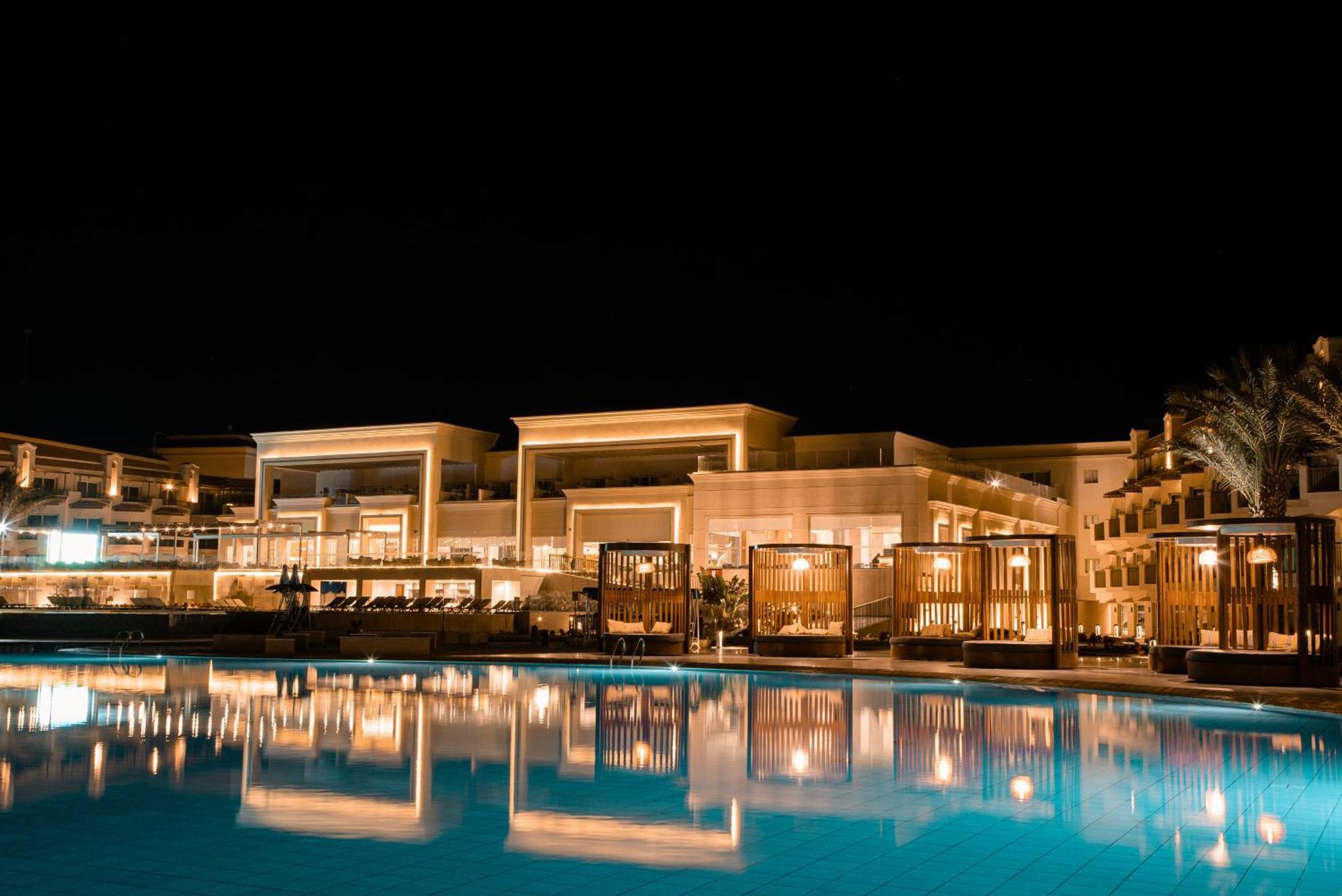 The V Luxury Resort Sahl Hasheesh 洪加達 外观 照片 The St Regis Sharm